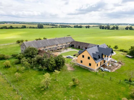 Außenansicht - Haus kaufen in Steinhöfel - Exklusiver Vierseitenhof in absoluter Alleinlage!