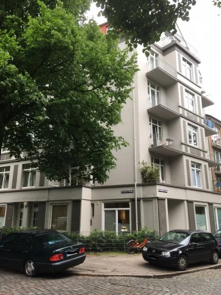 Hausansicht - Wohnung kaufen in Hamburg - RESERVIERT !! Moderne 2 Zimmer mit Balkon und Wohnküche in Hamburg Dulsberg