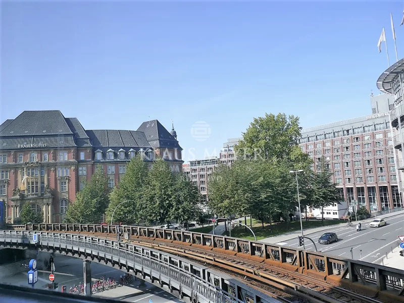 Ausblick 637m² - Büro/Praxis mieten in Hamburg - ÖPNV - S- und U-Bahn in unmittelbarer Nähe - provisionsfreie Büros über Klaus Meyer Immobilien