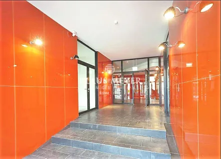 Eingang  - Büro/Praxis mieten in Hamburg - Provisionsfrei, renoviert und schnell einziehen - Glasfaser im Haus, Ausblick 4. OG