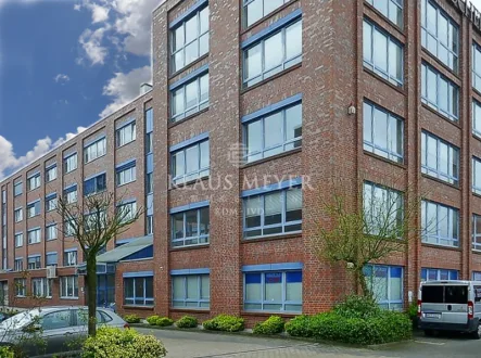 Ansicht  - Büro/Praxis mieten in Hamburg - faire Miete pauschalierte NK, zusätzlich EG Hochlager 6,20 m hoch möglich