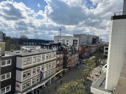 Blick vom Balkon - Büro/Praxis mieten in Hamburg - Ausblick - Praxis im Ärztehaus 1a Lage, Fußgängerzone - direkt am EKZ Billstedt -  Provisionsfrei