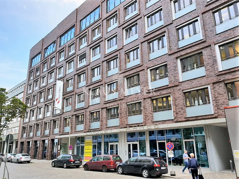 Straßenansicht - Büro/Praxis mieten in Hamburg - KLAUS MEYER IMMOBILIEN PROVISIONSFREI - BESTE LAGE, BESTE BÜROS, AM BESTEN SIE SCHAUEN MAL REIN