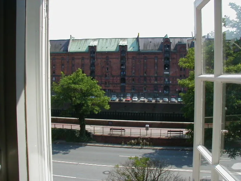 Blick Speicherstadt  - Büro/Praxis mieten in Hamburg - Charmante Zeitreise! Einzigartiges Fachwerkhaus - teilw. Blick auf Speicherstadt - Provisionsfrei