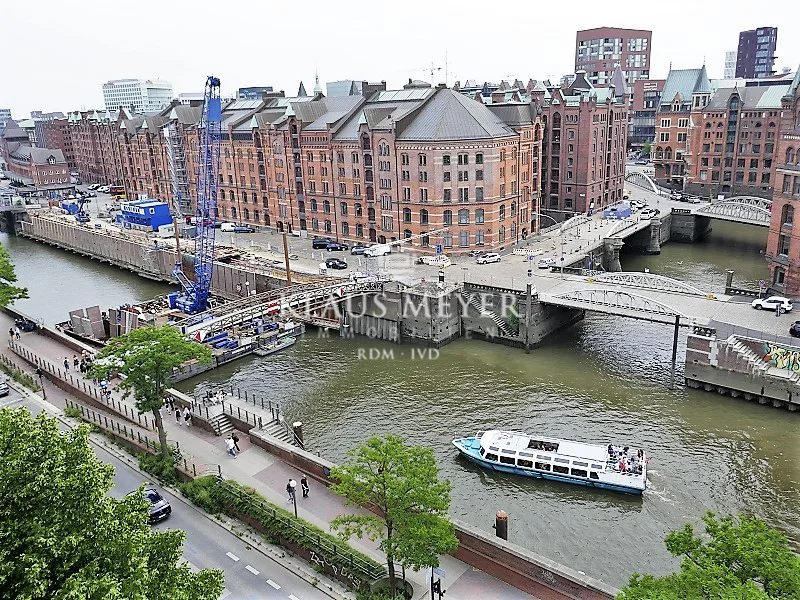 Ausblick - Büro/Praxis mieten in Hamburg - PROVISIONSFREI, Büro in Hamburg, fantastischer Ausblick, 6. OG, Dachterrasse, sehr helle Räume