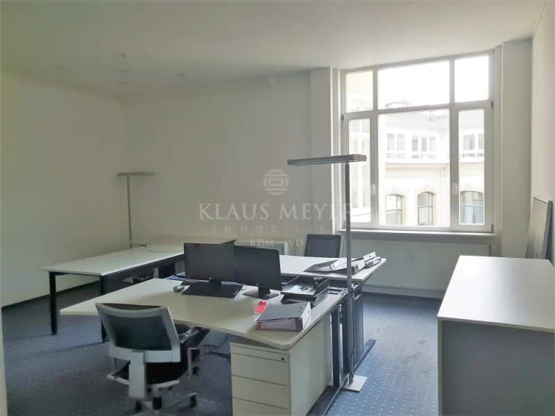 im Büro