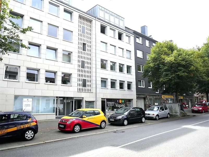 Straßenansicht  - Büro/Praxis mieten in Hamburg - Schönes Büro in zentraler Lage, Fahrstuhl, TG, provisionsfrei, ab 96 m²