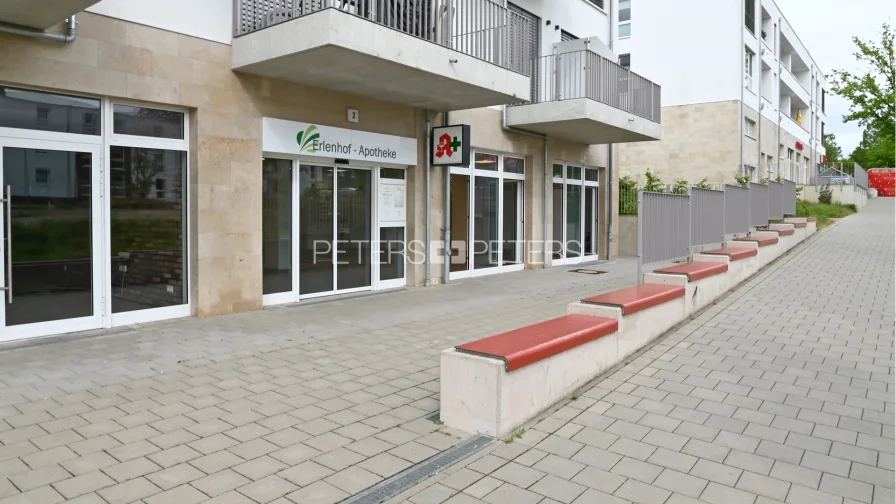 Außen Apotheke 1 - Laden/Einzelhandel mieten in Ahrensburg - + Gewerbefläche im Neubau Provisionsfrei +