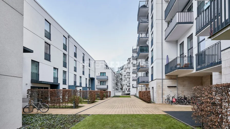 Innenhof - Wohnung kaufen in Hamburg - + Energieeffiziente Perle in beliebter Lage +
