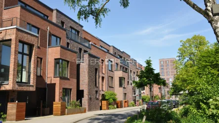 Hausansicht - Wohnung kaufen in Hamburg - + Die besondere Art zu wohnen +