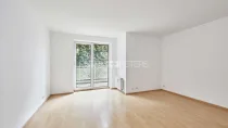 Schlafzimmer mit Westbalkon