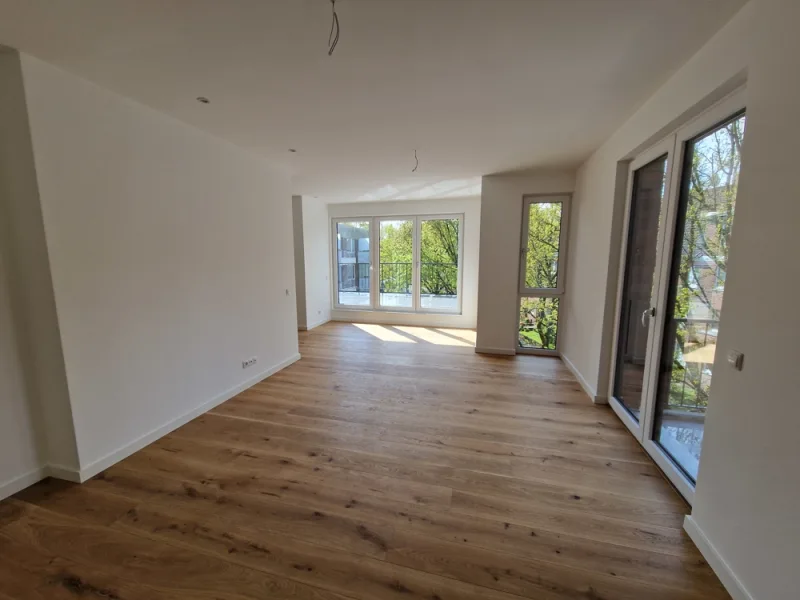 WohnbereichI - Wohnung mieten in Hamburg-Fuhlsbüttel - Hochwertige 4-Zimmer-Endetagenwohnung über 2 Ebenen mit Sonnenterrassen - Neubau/Erstbezug!