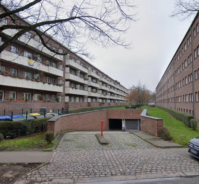 TG Winterhude - Garage/Stellplatz mieten in Hamburg - Tiefgaragenstellplatz in Winterhude in der Jarrestadt zu vermieten