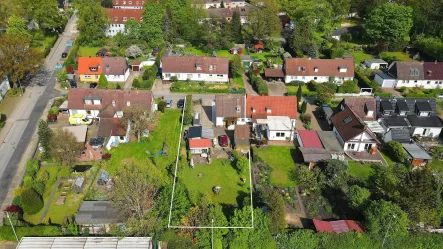 Luftaufnahme 1 - Grundstück kaufen in Norderstedt - Attraktives Grundstück mit Altbestand einer Doppelhaushälfte (Neubau oder Anbau möglich)
