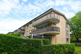Bild der Immobilie: Blick ins Grüne: Großzügige, frei werdende 3-Zimmer-Wohnung mit Balkon in Farmsen-Berne