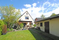 Haus und Garage/Werkstatt