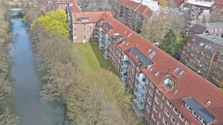 Burmesterstraße - Wohnung kaufen in Hamburg - Schicke, vermietete 2- Zimmer- Wohnung mit Sicht auf den Barmbeker Stichkanal