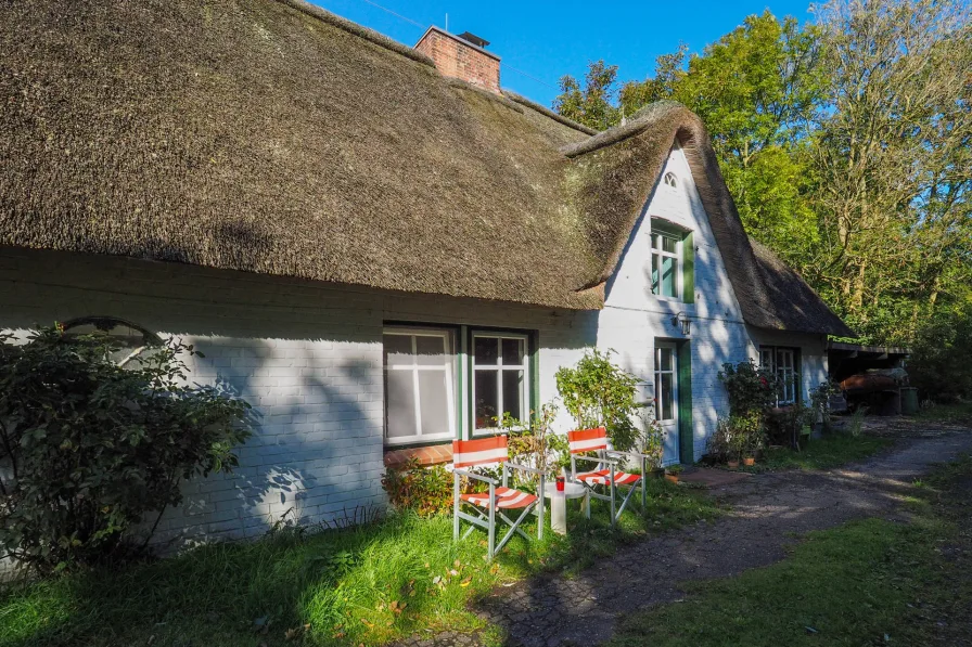 Wohnhaus mit 3er Carport