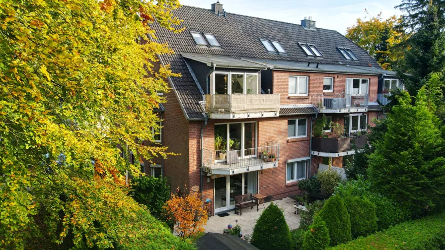 Außenansicht der Immobilie - Wohnung kaufen in Pinneberg - Pinneberg-Quellental: Attraktive, vermietete 3-Zimmer-Wohnung mit Süd-Balkon, inkl. PKW-Stellplatz