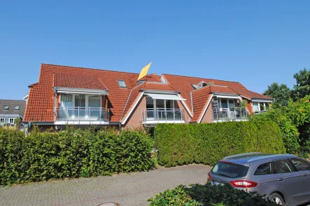 Die Hausansicht - Wohnung kaufen in Schenefeld - Maisonette mit zwei Balkonen I 300m zum Klövensteen