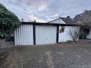 Garage am Haus