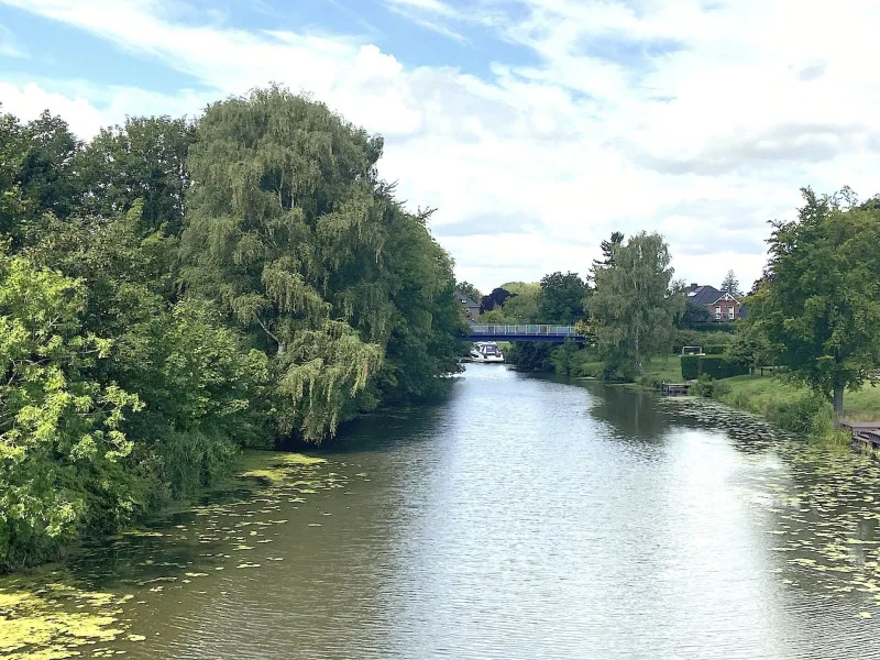 Wohnen direkt an der Dove Elbe