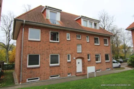 Ansicht vom Hof - Wohnung mieten in Hamburg - 3-Zimmer-1. Obergeschoss-Wohnung in ruhiger Wohnanlage in HH-Bergedorf