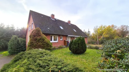 Titelbild - Haus kaufen in Hamburg - Doppelhaushälfte - Stadtnah leben, ländlich wohnen - gut angebunden am Eichbaumsee