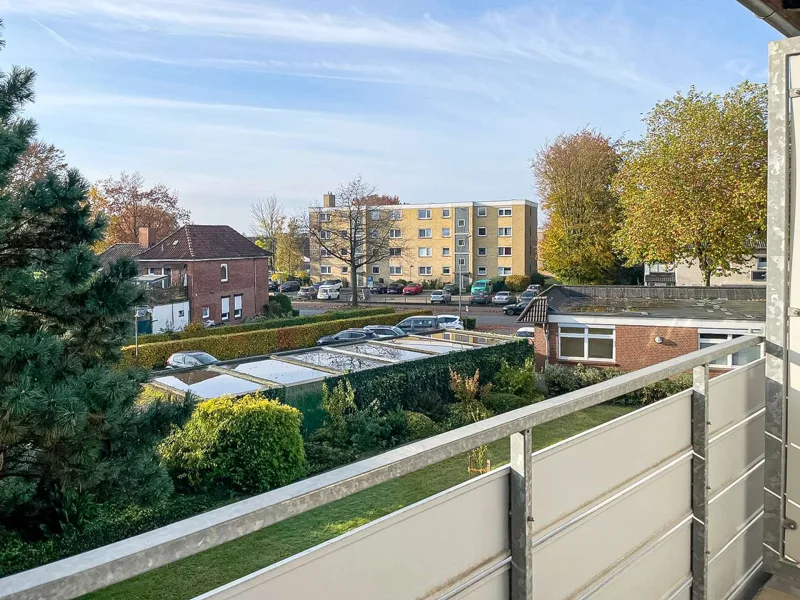 Balkonaussicht - Wohnung mieten in Tostedt - Helle 2-Zimmer-Wohnung mit Loggia!