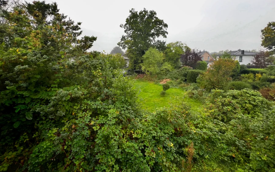 SCHRICK IMMOBILIEN: Bergstedt - Grundstück kaufen in Hamburg - Natur trifft Familienfreundlichkeit – Traumhaftes Baugrundstück für Ihr Zuhause in ruhige Lage an der Saselbek!