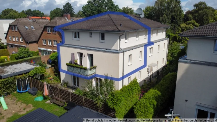 1 Hausansicht - Wohnung kaufen in Hamburg - 5 Zimmer auf zwei Etagen, mit offener Küche, 2 Bädern und Balkon