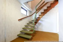 22 Treppe zum 2OG