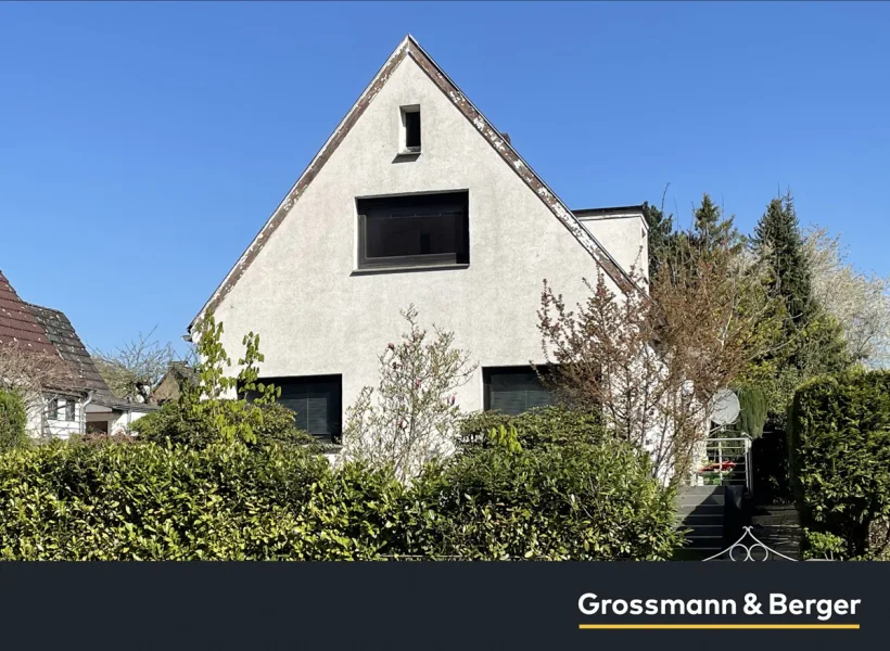 Ansicht - Haus kaufen in Hamburg - Einfamilienhaus in gewachsener Lage