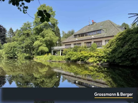  - Grundstück kaufen in Ahrensburg - Innerstädtisches Parkgrundstück mit eigenem See