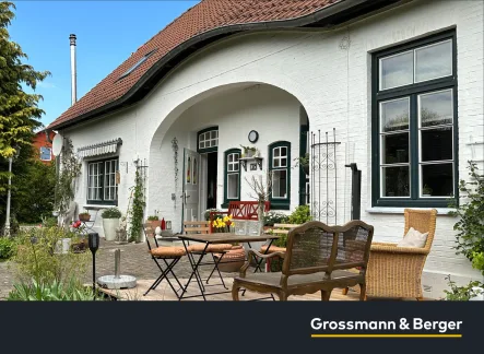 Titelbild klein - Haus kaufen in Heide - Ihr Traum-Landhaus: Charmant, idyllisch und voller Charakter!