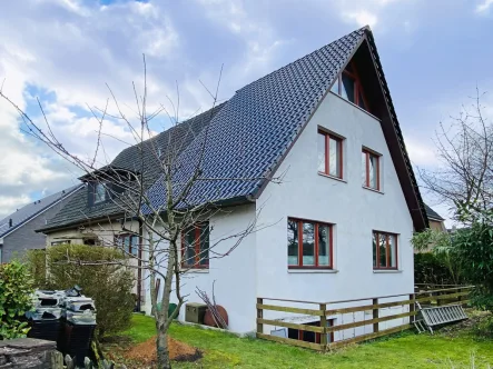  - Haus kaufen in Schenefeld - Handwerkertraum mit Potenzial