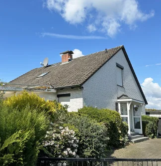 Ansicht - Haus kaufen in Kröppelshagen-Fahrendorf - Einfamilienhaus in ruhiger Lage