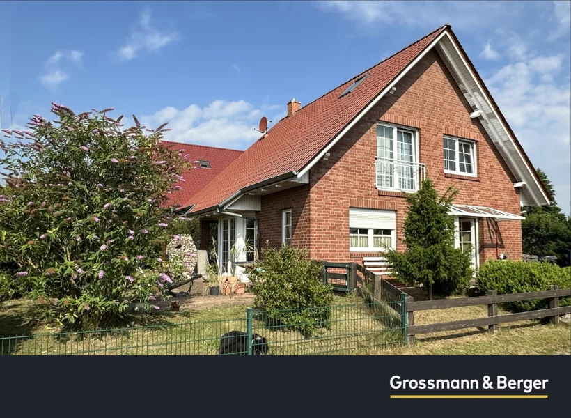 Portaltitelbild  - Haus kaufen in Hollenstedt - Einfamilienhaus mit besonderem Grundstück