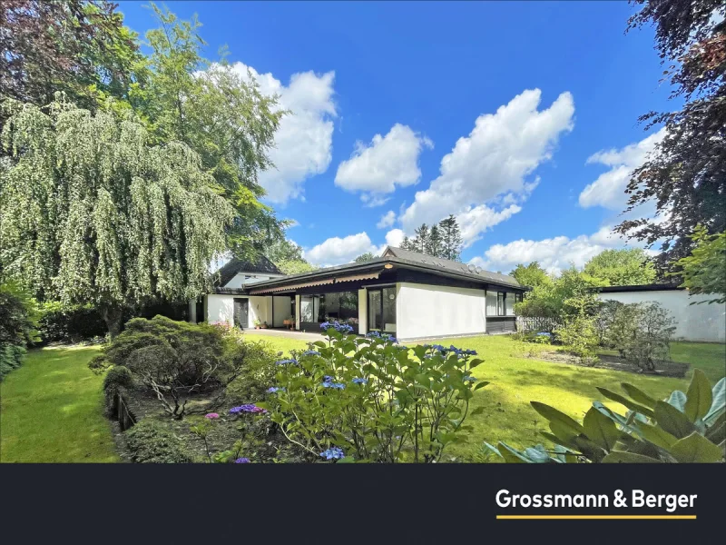 01 Gartenansicht - Haus kaufen in Hamburg - Erweiterbarer Bungalow auf großem Grundstück