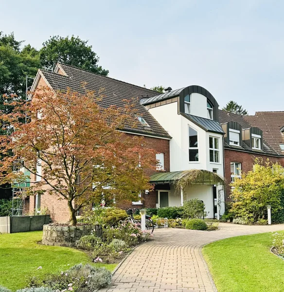 Titelbild - Wohnung kaufen in Pinneberg - Seniorengerechte Wohnung in grüner Umgebung