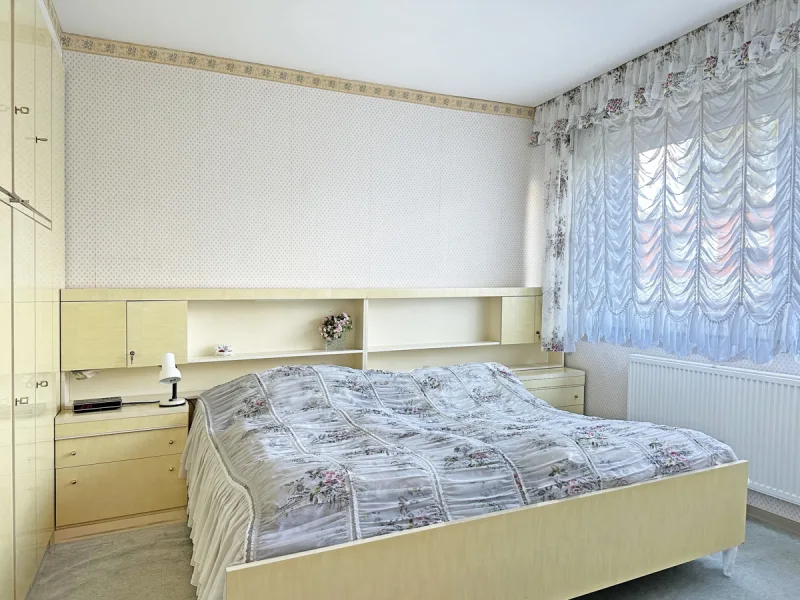 7 Schlafzimmer