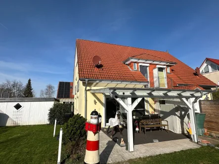 Ansicht vom Garten - Haus kaufen in Oststeinbek - Moderne Doppelhaushälfte in ruhiger Lage in Oststeinbek
