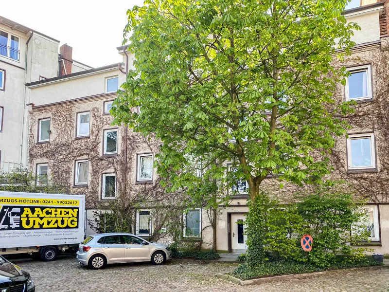 Ansicht Innenhof - Wohnung kaufen in Hamburg - Mitten in Ottensen! Tolle 2,5 Zimmer Eigentumswohnung zur Eigennutzung.
