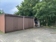 eine Garage ist im Verkaufsumfang enthalten