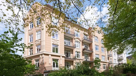 Ansicht Straße - Wohnung kaufen in Hamburg-Eimsbüttel - Hamburger Jugendstil par excellence!