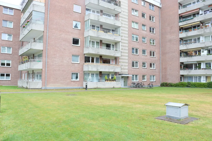 Titelbild - Wohnung kaufen in Lübeck-St. Jürgen - Ruhige Eigentumswohnung mit großem West-Balkon