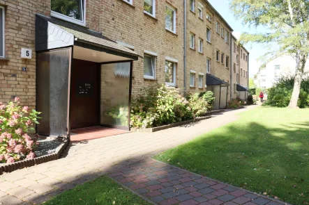 Titelbild - Wohnung kaufen in Ratekau-Sereetz - Modernisierte Balkon-Wohnung in ruhiger Lage