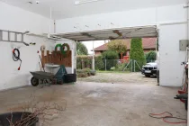 große Doppelgarage