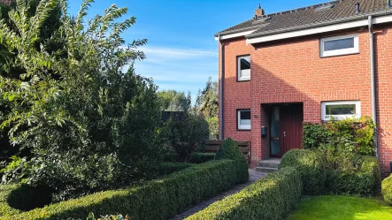 Frontansicht - Haus kaufen in Rendsburg - Top modernisiertes Reihenendhaus - ruhig gelegen