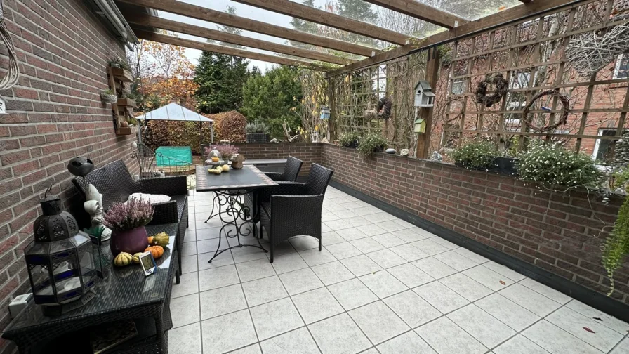 überdachte Terrasse